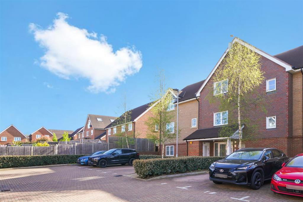 Ceres Crescent