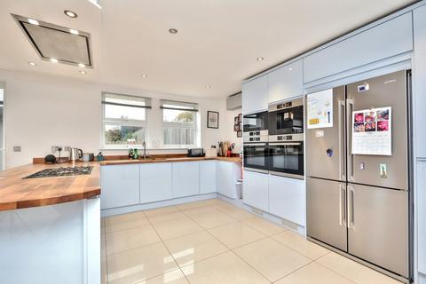 4 bedroom detached house for sale, Salisbury