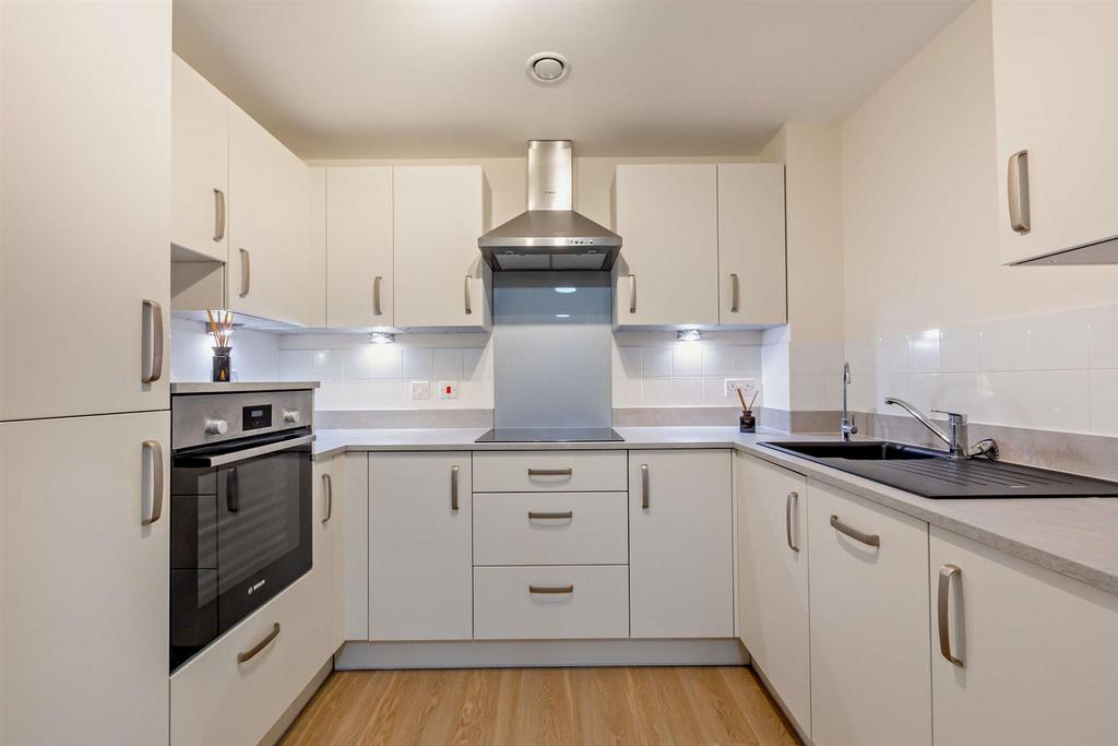 Kitchen: