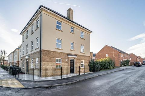 4 bedroom townhouse for sale, Albuhera Road, Aldershot GU11