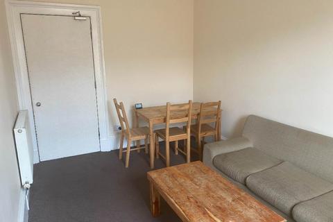 4 bedroom flat to rent, Dalkeith Road, ,