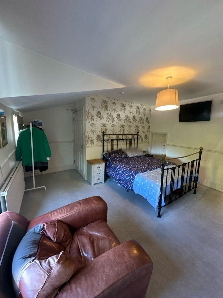 Room 9