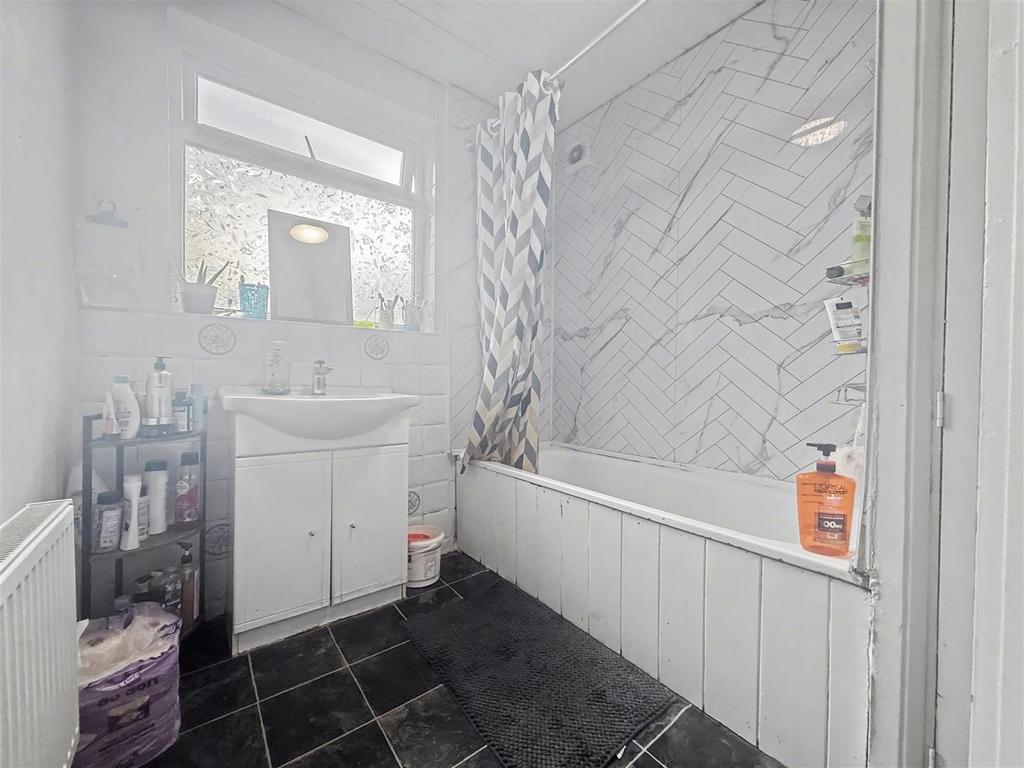 Bathroom.jpeg