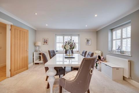 4 bedroom semi-detached house for sale, Robin Hood Road, Elsenham, Bishop's Stortford, CM22