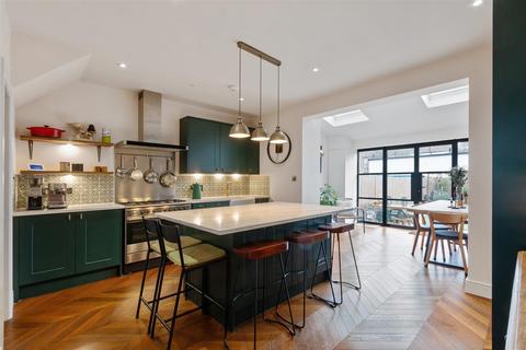 3 bedroom terraced house for sale, Dupont Road, Raynes Park SW20