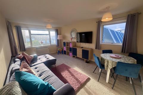 2 bedroom apartment to rent, REN016 - St Saviour