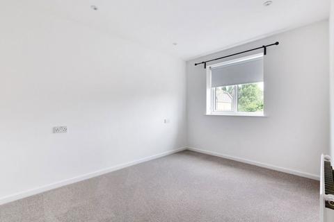 3 bedroom semi-detached house to rent, Riverhead, Sevenoaks TN13 2QU