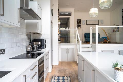 4 bedroom semi-detached house for sale, Rosedene Avenue, London, SW16