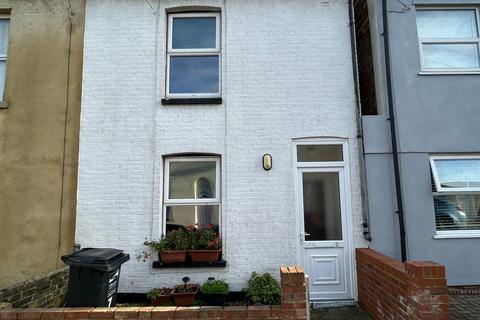 2 bedroom terraced house to rent, Alma Road, Ramsgate, CT11