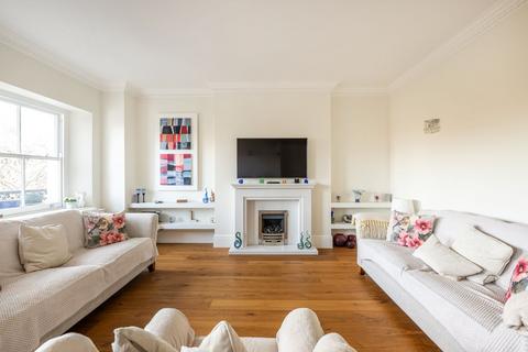 4 bedroom apartment to rent, Hyde Park Gate