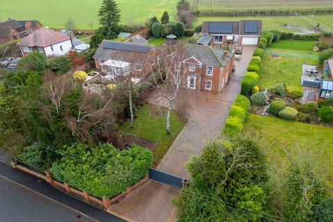 4 bedroom detached house for sale, Selby Road, Riccall, York