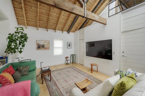 3 bedroom terraced house for sale, Hewer Street, London W10