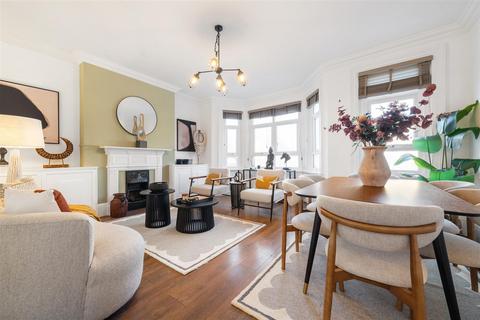 2 bedroom flat for sale, Beulah Hill, Upper Norwood, SE19