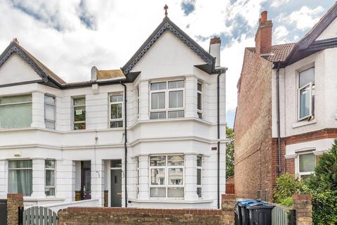 undefined, Beulah Hill, Upper Norwood, SE19