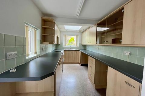 2 bedroom terraced house for sale, Kelvin, 5 Blomfontein Terrace, Park Road, Barmouth LL42 1PP
