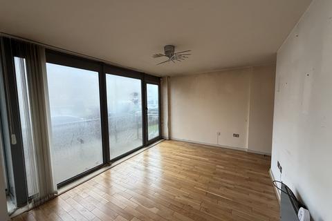 2 bedroom apartment for sale, Queens Promenade, Bispham FY2