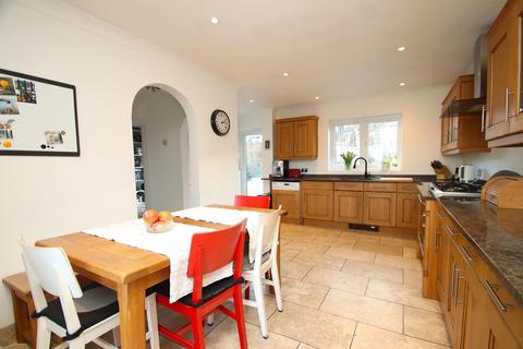 4 bedroom detached house for sale, Roedean Close, Orpington, BR6