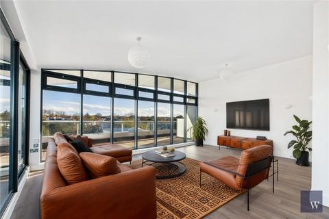 2 bedroom apartment for sale, Streatham High Road, London, SW16