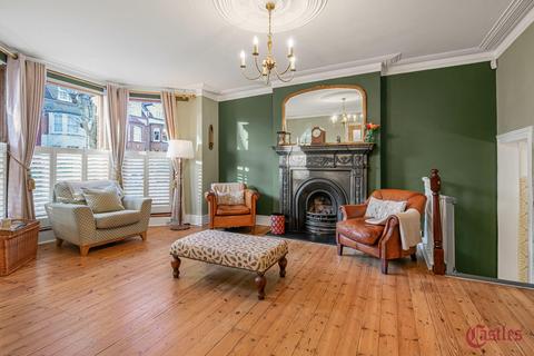 5 bedroom terraced house for sale, Park Avenue North, N8