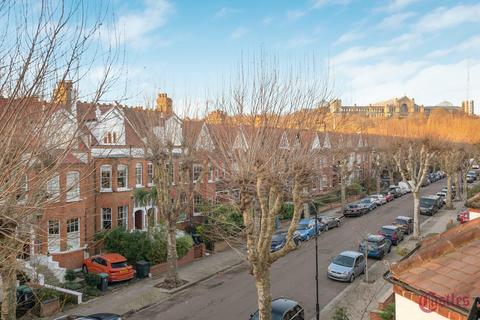 5 bedroom terraced house for sale, Park Avenue North, N8