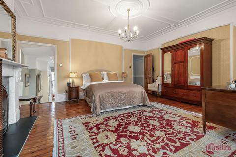 5 bedroom terraced house for sale, Park Avenue North, N8