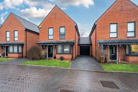 3 bedroom link detached house for sale - Brook Close, Swanmore, Southampton, Hampshire, SO32