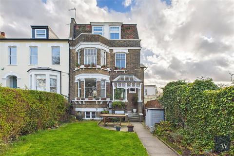 2 bedroom apartment for sale, Streatham Common South, London, SW16