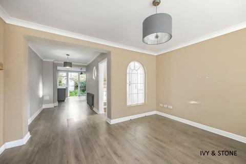 3 bedroom semi-detached house to rent, Chilcot Close, London, Greater London, E14 6AN