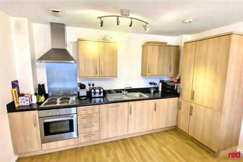 2 bedroom flat to rent, Cambria House, Rodney Road,