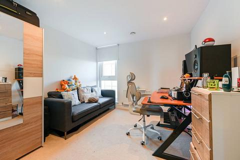 2 bedroom flat to rent, Ensign House, Tavern Quay, Canada Water, London, SE16