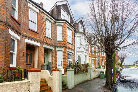 4 bedroom terraced house for sale, Bournemouth Road, Kent CT19