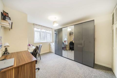 3 bedroom terraced house to rent, Pulford Road, London N15