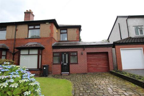 3 bedroom semi-detached house to rent, Rydal Road, Bolton BL1