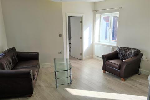 1 bedroom flat to rent, The Triangle, Aldershot