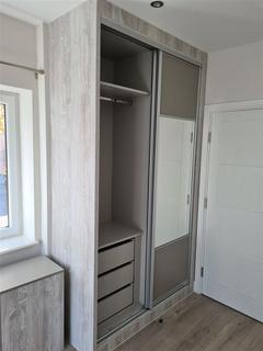 1 bedroom flat to rent, The Triangle, Aldershot
