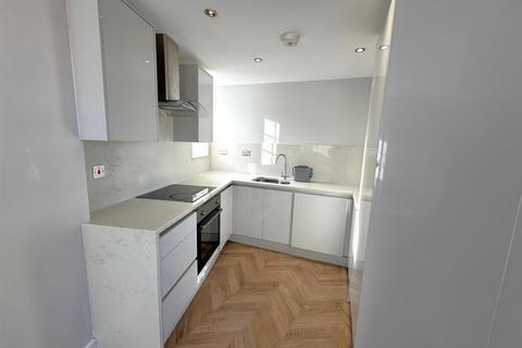 1 bedroom flat to rent, The Triangle, Aldershot