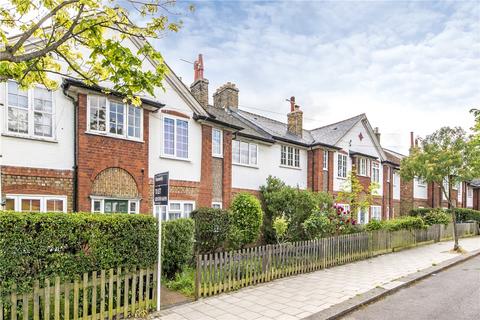 2 bedroom ground floor flat for sale, Cricklade Avenue, London, SW2