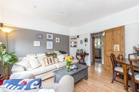 2 bedroom ground floor flat for sale, Cricklade Avenue, London, SW2