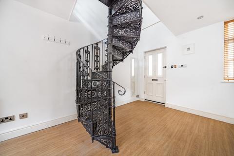 1 bedroom house to rent, Salisbury Mews, London, SW6