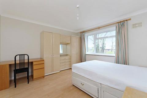 2 bedroom flat to rent, Christchurch Avenue, London NW6