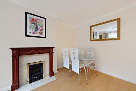 2 bedroom flat to rent, Christchurch Avenue, London NW6