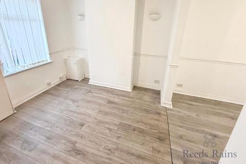 2 bedroom terraced house to rent, Benson Street, Staffordshire ST6