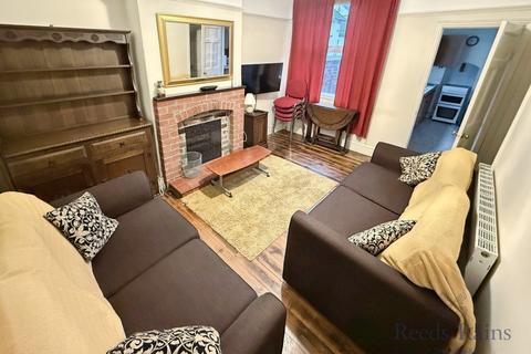 1 bedroom property to rent, Princes Road, Staffordshire ST4