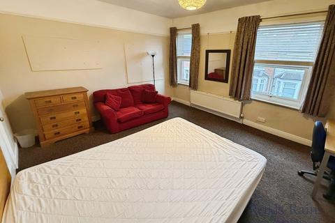 1 bedroom property to rent, Princes Road, Staffordshire ST4