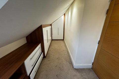 1 bedroom in a house share to rent, 57 Uxbridge Road, Stanmore