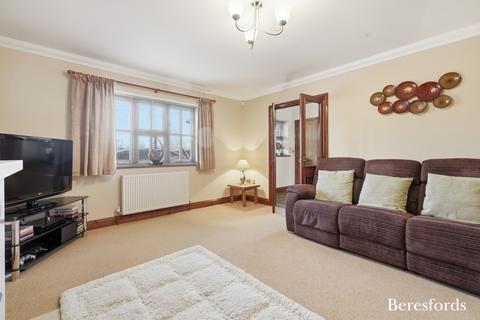 4 bedroom detached house for sale, Harwich Road, Wix, CO11