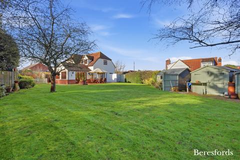 4 bedroom detached house for sale, Harwich Road, Wix, CO11