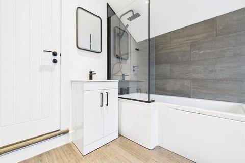 undefined, Richmond Avenue, Gloucester, Gloucestershire, GL4