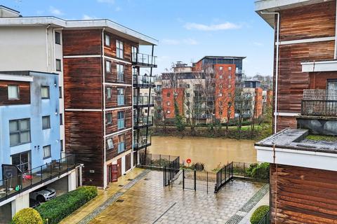 2 bedroom flat for sale, Clifford Way, Maidstone, ME16