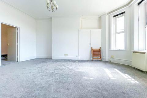 1 bedroom flat to rent, Undercliff Road, Boscombe Spa, Bournemouth